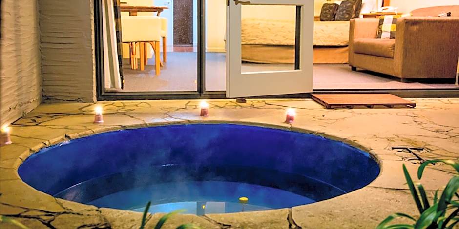 Baycrest Thermal Lodge