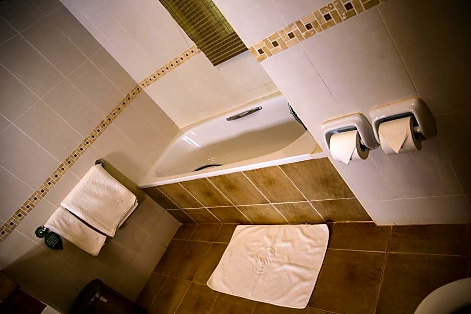 Kilaguni Serena Safari Lodge