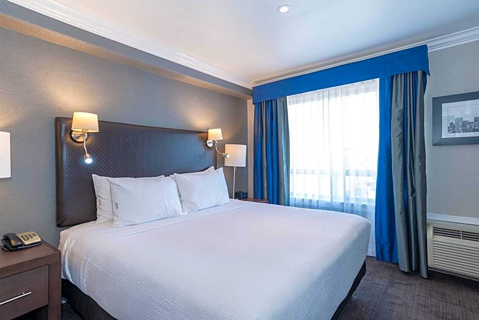 Sandman Signature Edmonton South Hotel