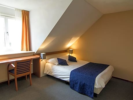 Small Double or Twin Room