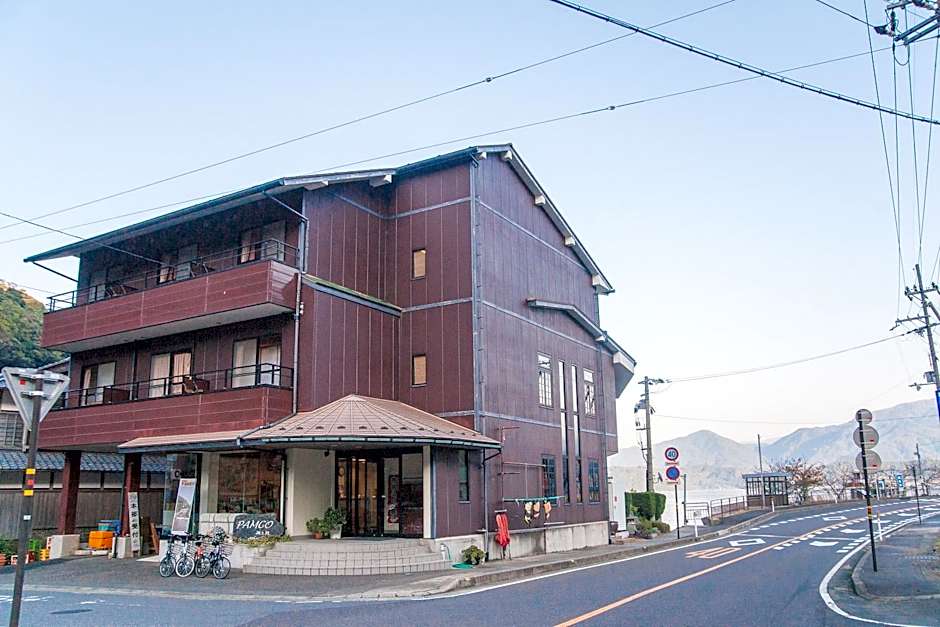 湖上館パムコ