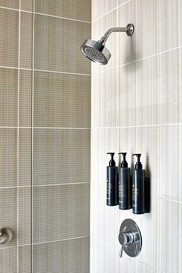 Aloft Dulles Airport North