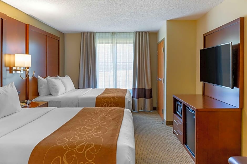 Comfort Suites Lancaster Amish Country