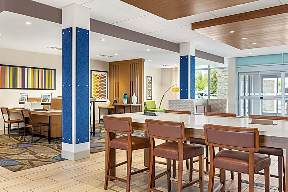 Holiday Inn Express & Suites - Ukiah By IHG