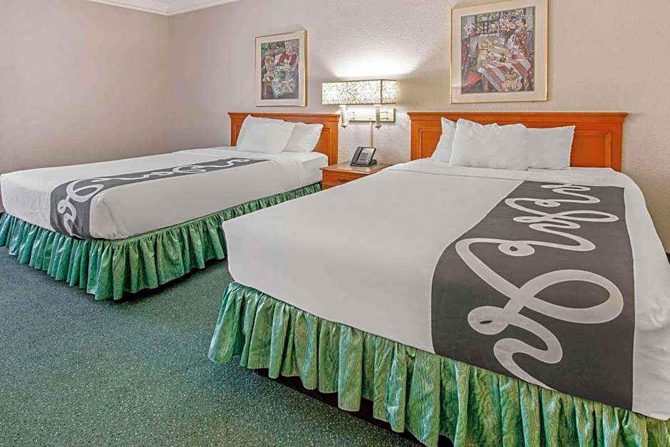 La Quinta Inn & Suites by Wyndham Las Cruces