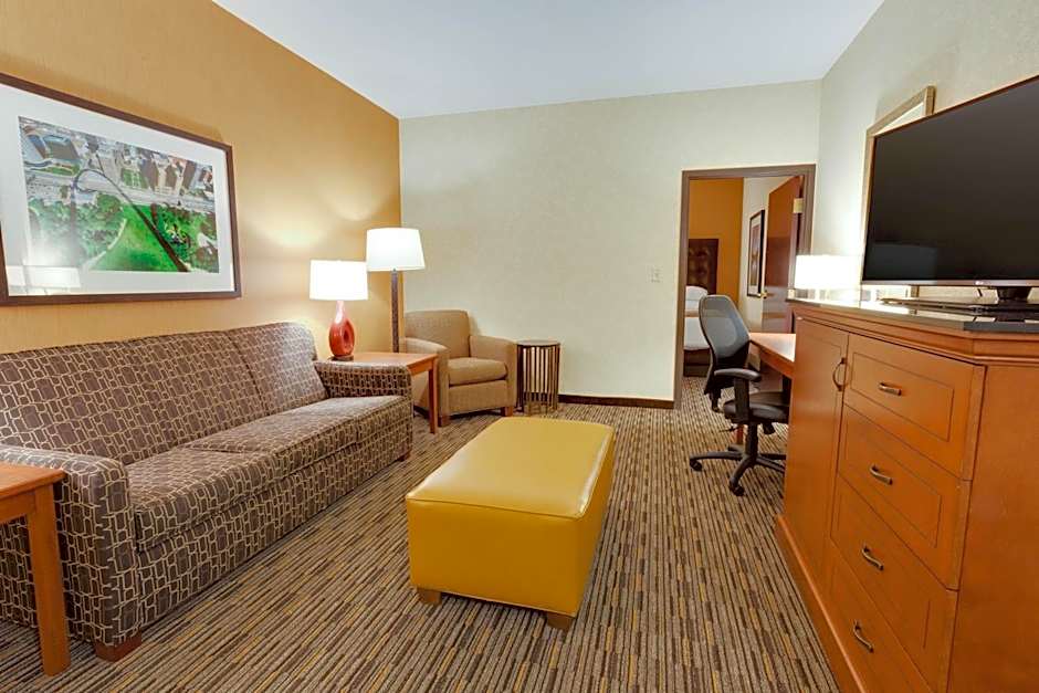 Drury Plaza St Louis at the Arch