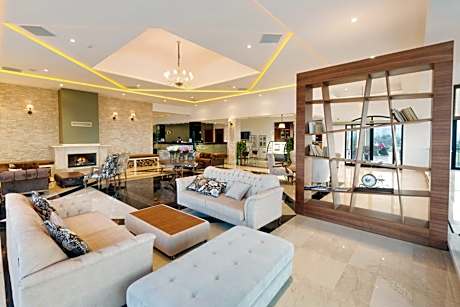 Korineum Golf & Beach Resort - Alojamientos en KYRENIA