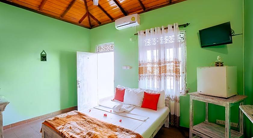 Frangipani Motel