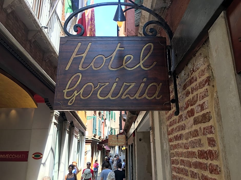 Hotel Gorizia A La Valigia, Venice, Italy. Rates from EUR47.