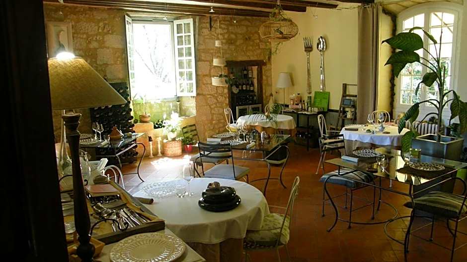 Chambres d'Hôtes La Gentilhommière - Restaurant Etincelles