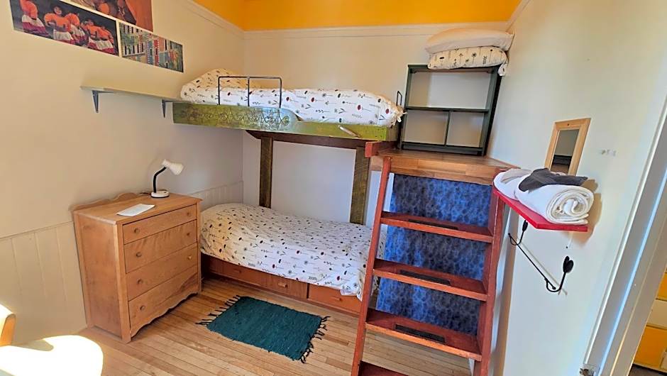 Auberge Internationale Le Tangon