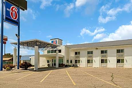 Motel 6-Big Springs, NE