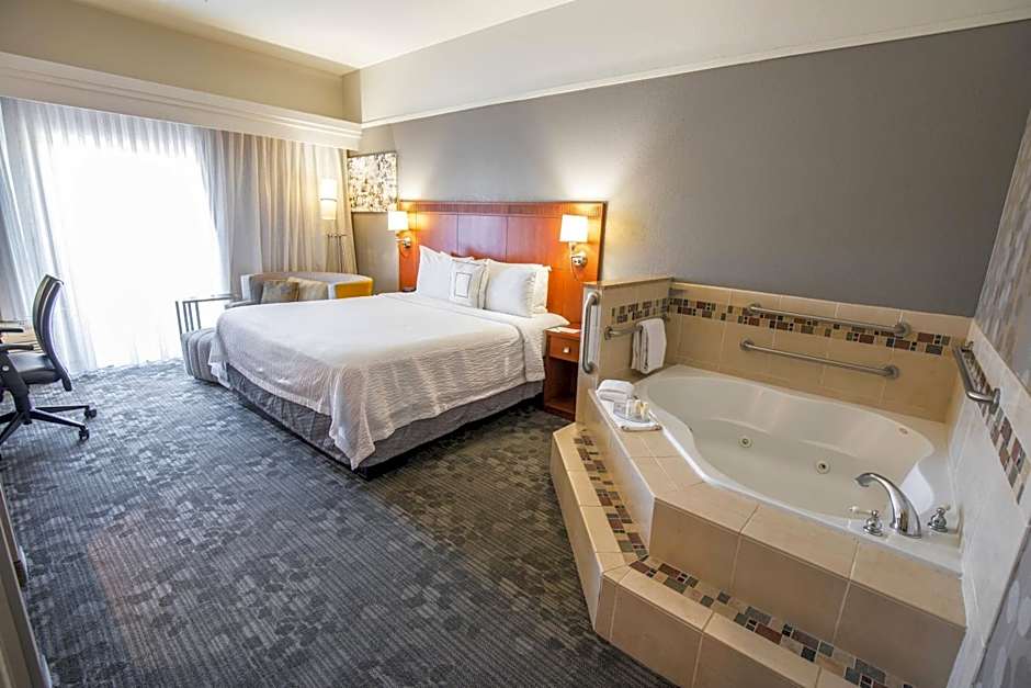 Courtyard by Marriott Merced