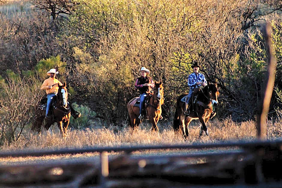 Rancho de la Osa Guest Ranch