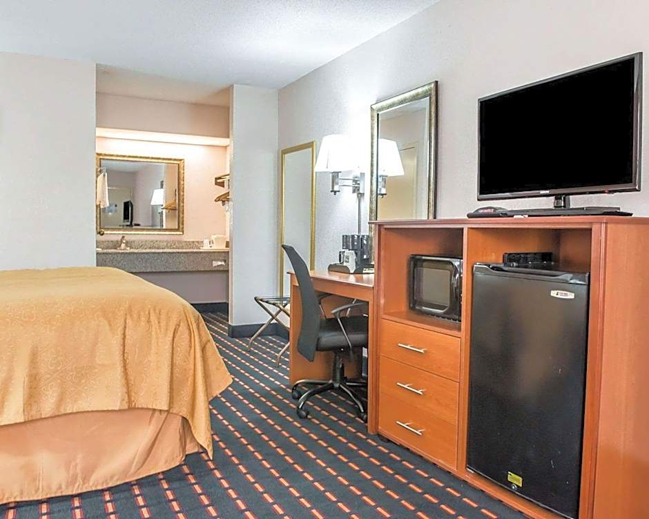 Quality Inn Marianna South