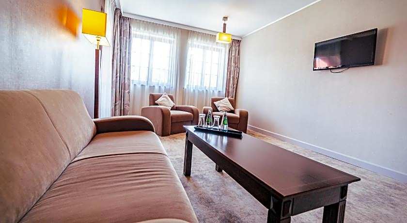 Hotel Krysztal Conference & Spa