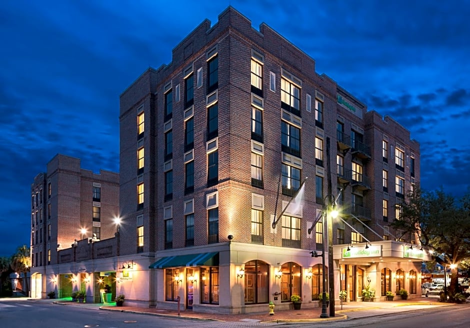 Holiday Inn Savannah Historic District, an IHG Hotel