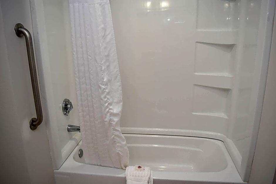 Comfort Inn & Suites Syracuse-Carrier Circle