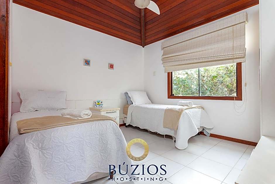 200 Metros da praia, Casa ampla com 4 suítes! BZ55