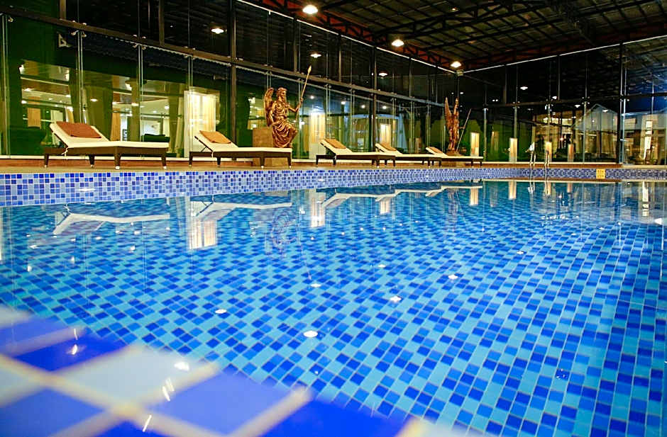 Ladalat Hotel