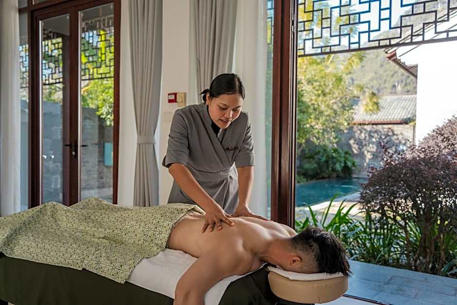 Kayumanis Yangshuo Private Villa & Spa