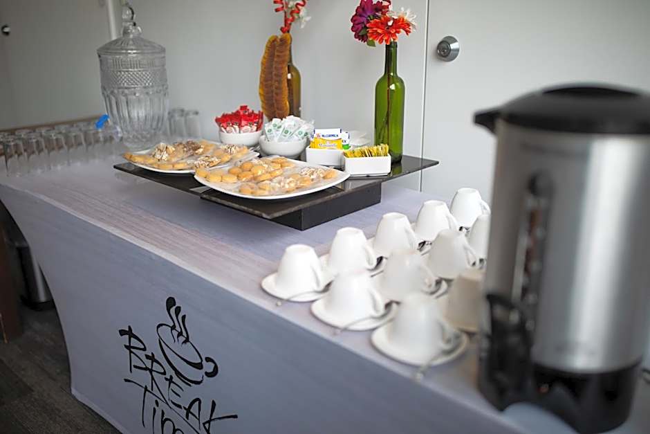 Hotel Horizon & Convention Center