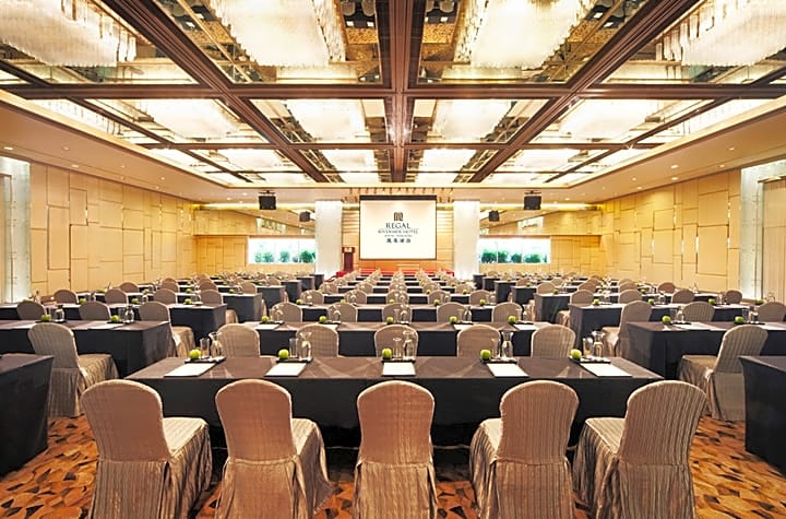 Regal Riverside Hotel