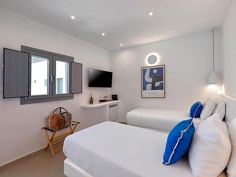 Tatakis Design Hotel, Fira