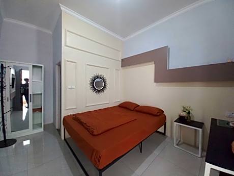 OYO 93962 Jm Guest House