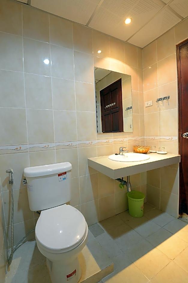 Douangpraseuth Hotel