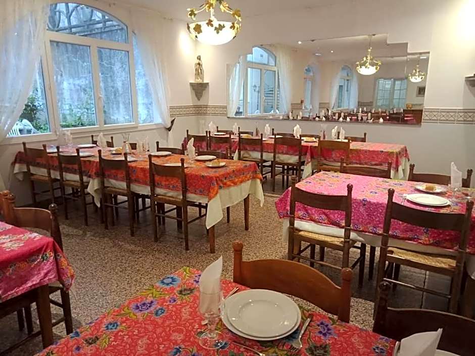 Hotel Calvaire