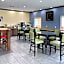 Days Inn & Suites by Wyndham Gonzales TX