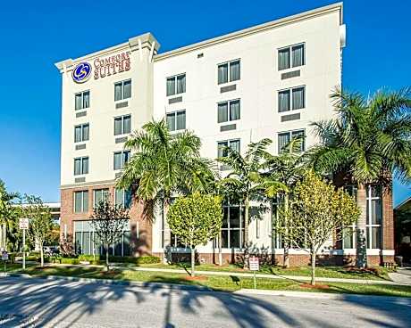 Comfort Suites Miami Airport North