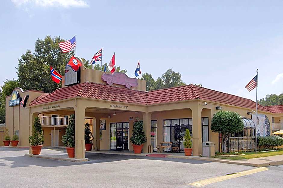 Days Inn by Wyndham Memphis at Graceland