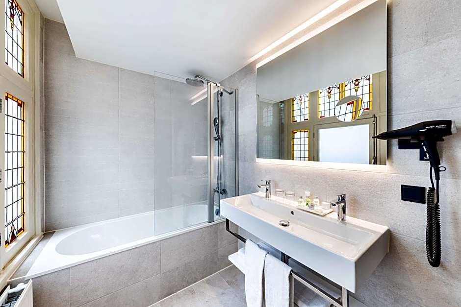 NH Amsterdam Schiller