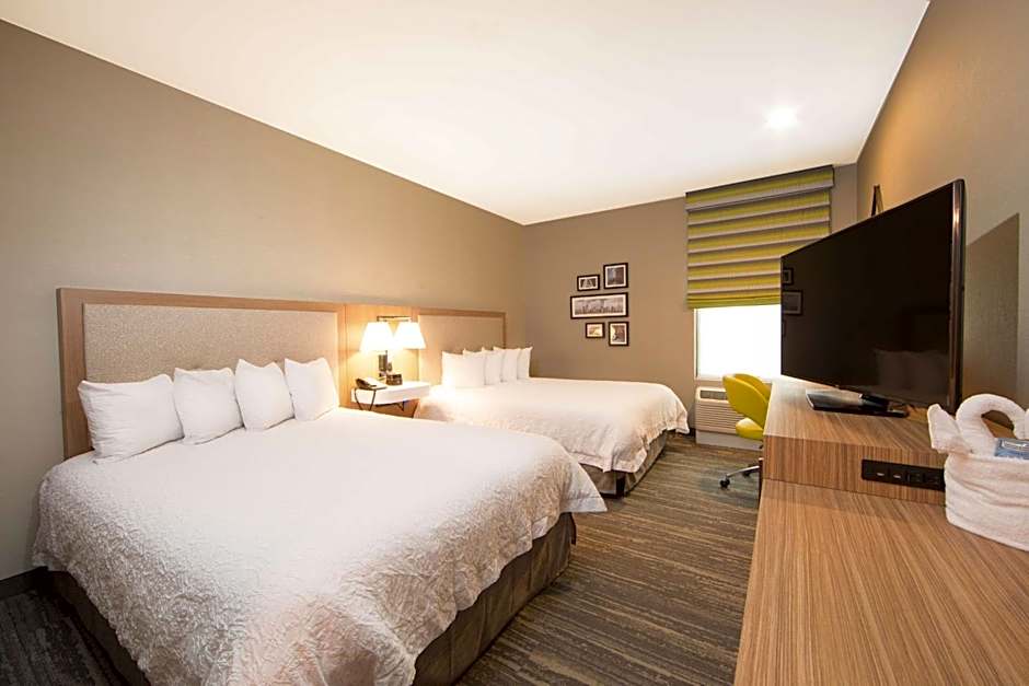 Hampton Inn By Hilton And Suites Seattle-Downtown