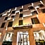 Waxwing Hotel