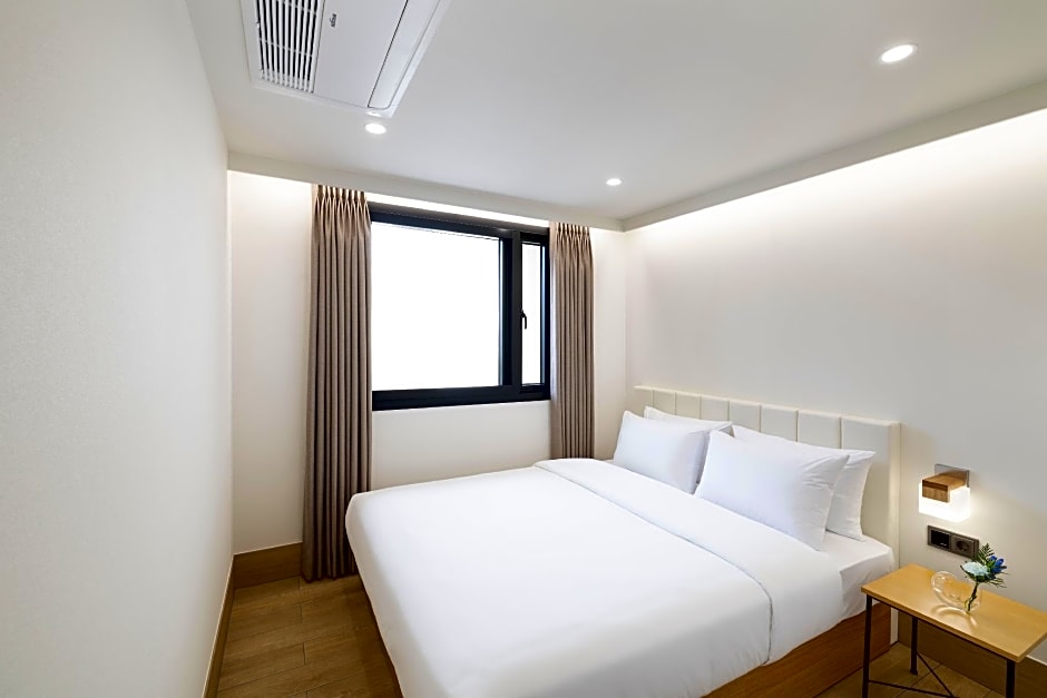 Busan H-AVENUE Hotel Seomyeon Station