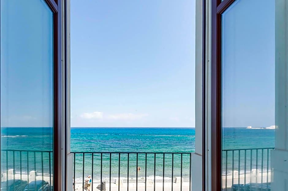 Central Gallery Rooms- Palazzo D'Ali' Staiti XIX