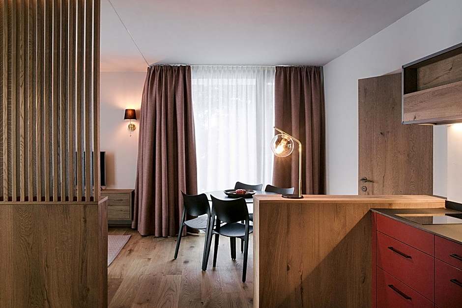 Omaela Apartments