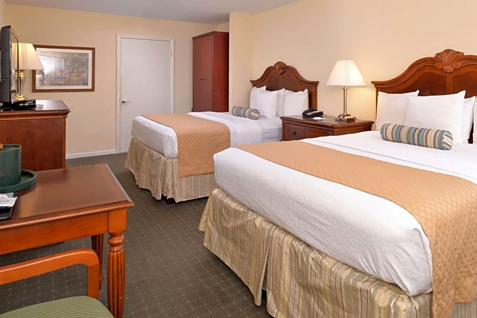 Best Western PLUS Santee Inn