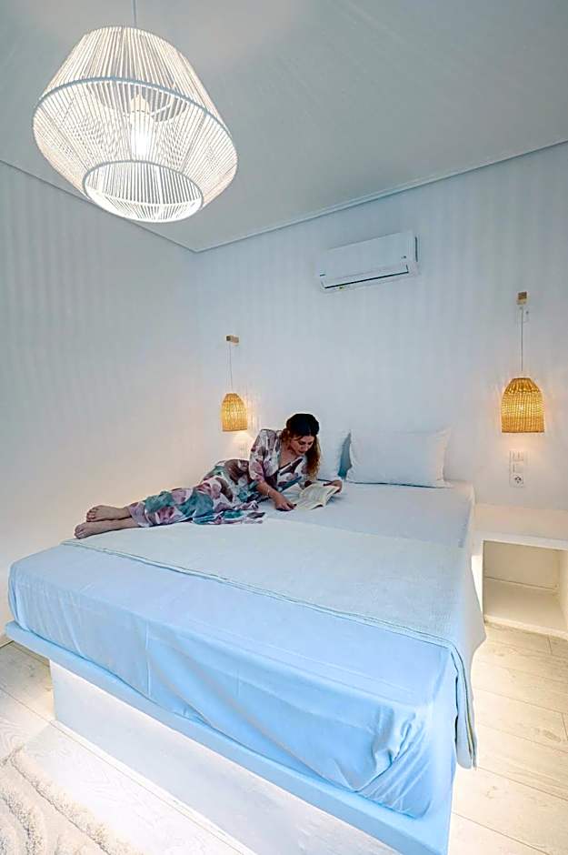 The White Rose Hotel