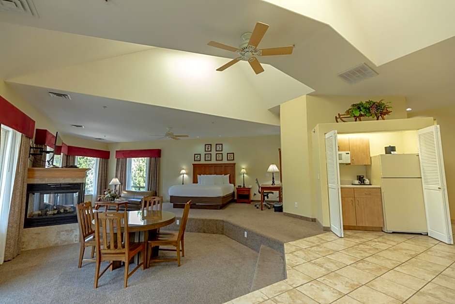 Best Western Lodge at River's Edge