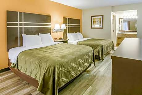 Queen Room - Non-Smoking