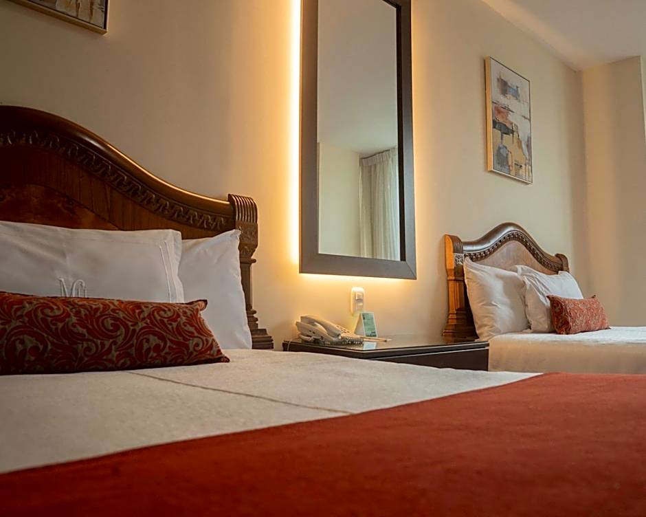 Miraflores Colon Hotel