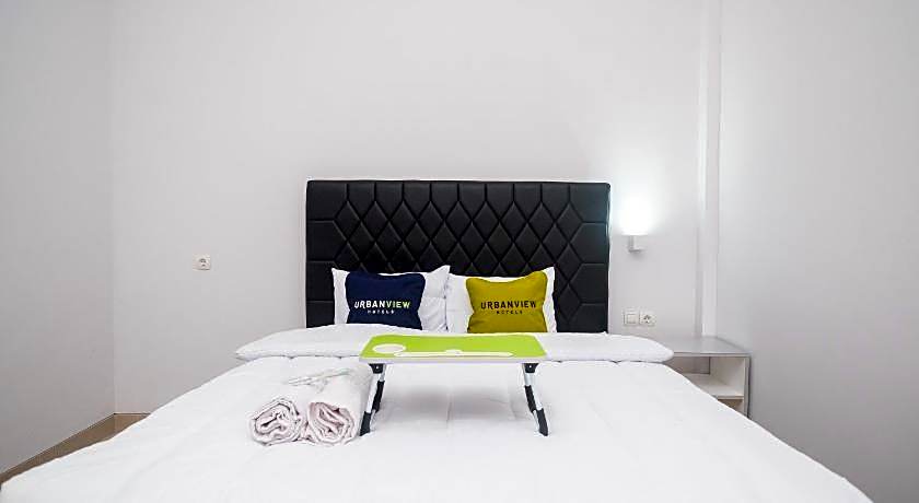 Urbanview Syariah Loji Arum Stasiun Klaten by RedDoorz