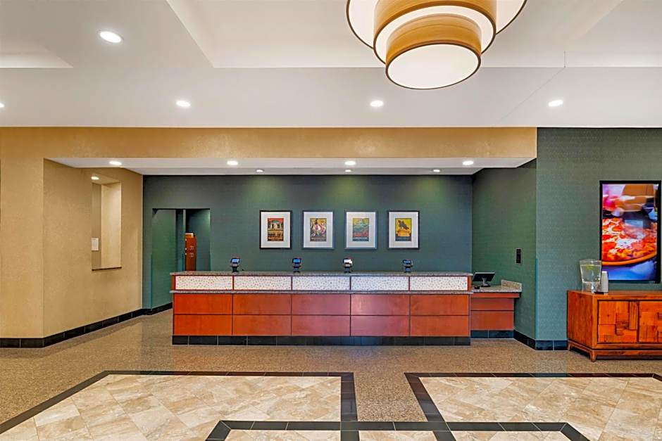 Drury Plaza Hotel St. Louis Brentwood