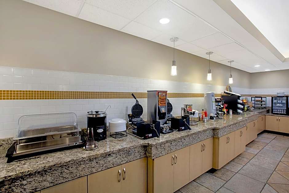 La Quinta Inn & Suites by Wyndham Springfield South