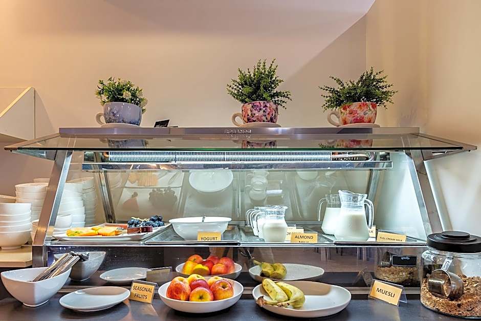 Vitina Studios by Argus