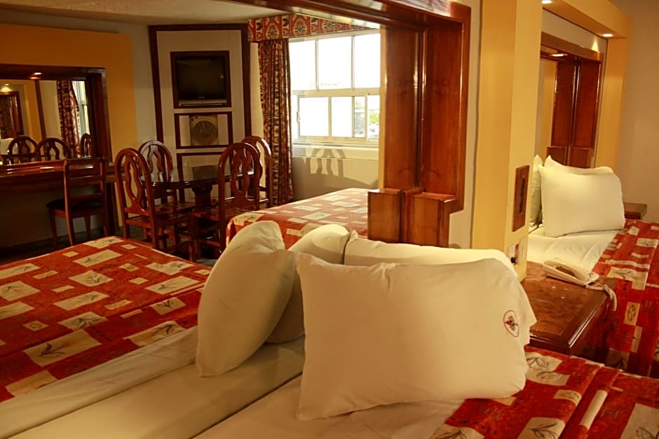 Hotel Mina